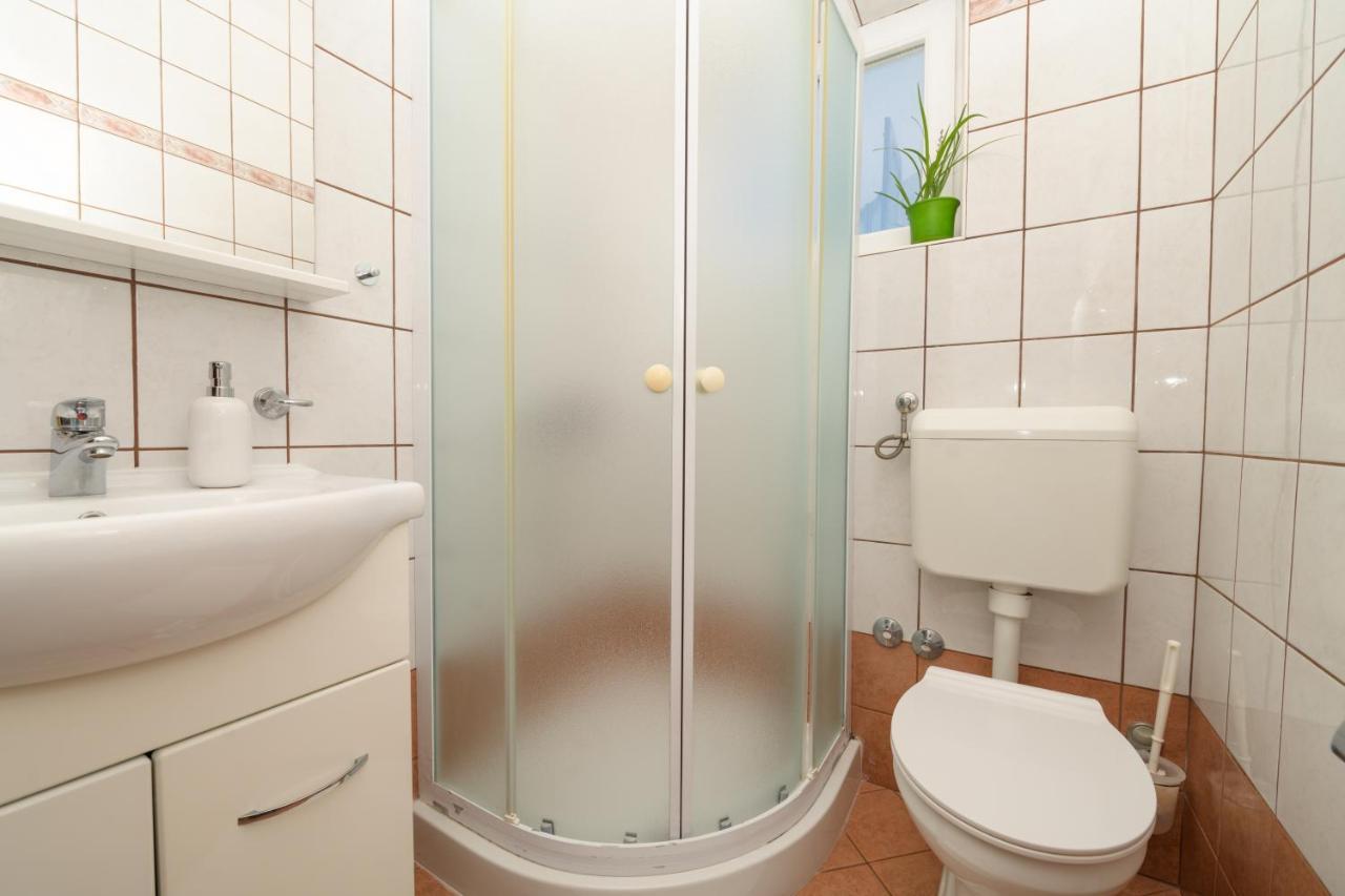 Apartmani Noris Martinšćica エクステリア 写真