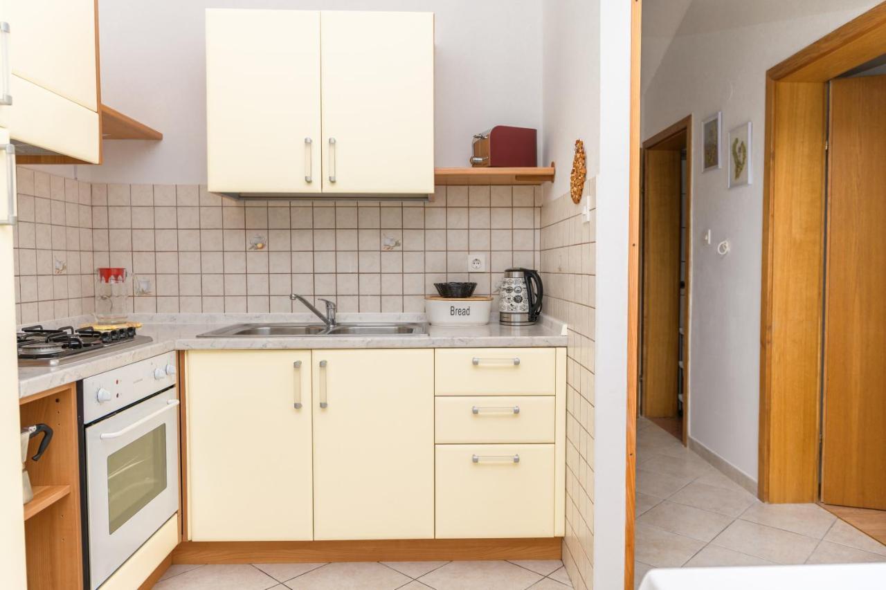 Apartmani Noris Martinšćica エクステリア 写真