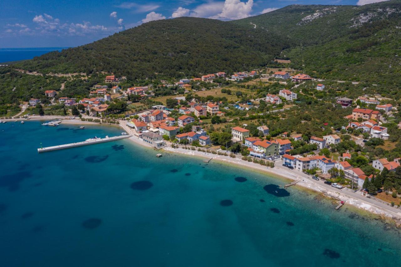 Apartmani Noris Martinšćica エクステリア 写真