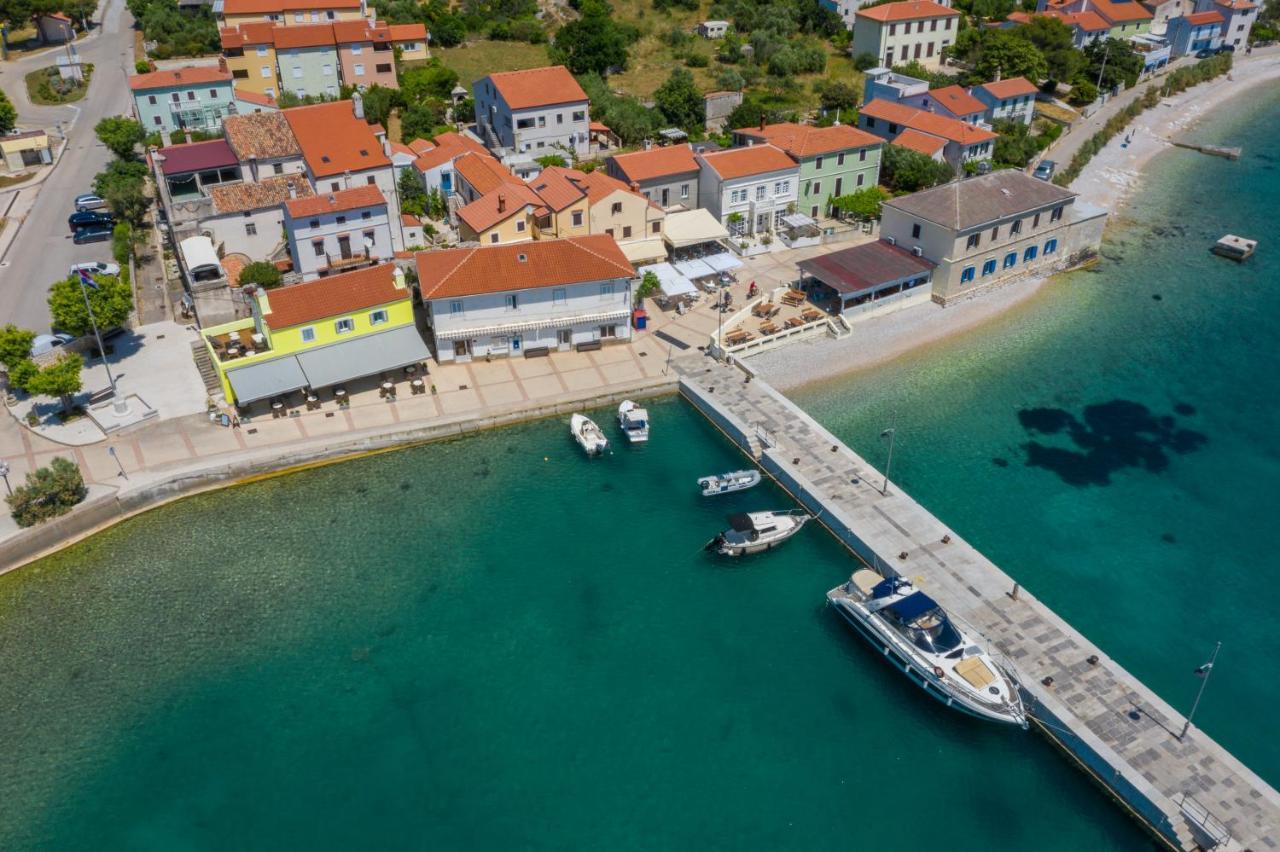 Apartmani Noris Martinšćica エクステリア 写真